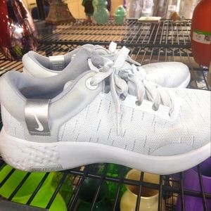 WOMEN'S Nike Renew White/Grey